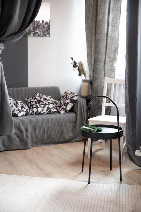 - Nice New York Apartment In The Heart Of Duisburg - Betten & Sofa - 5 Mins Central Station Hbf - Big Tv & Wifi - Eksteriør billede